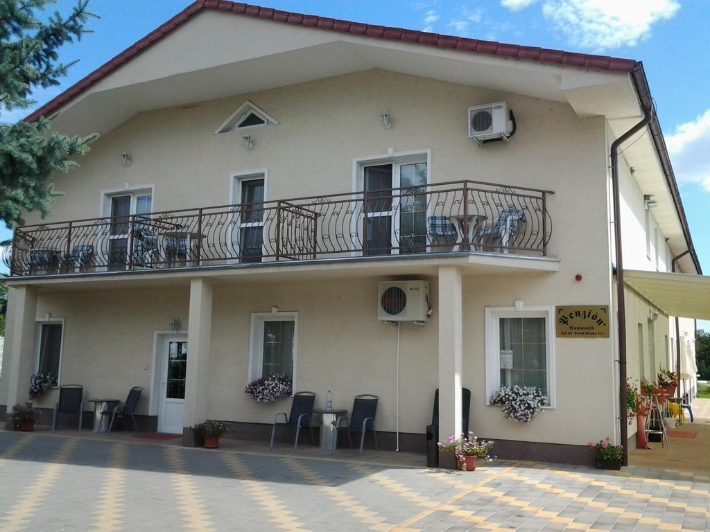 Penzion Romantik Dolná Streda 外观 照片